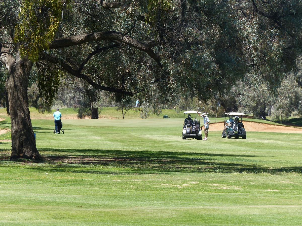Renmark Country Club Екстериор снимка