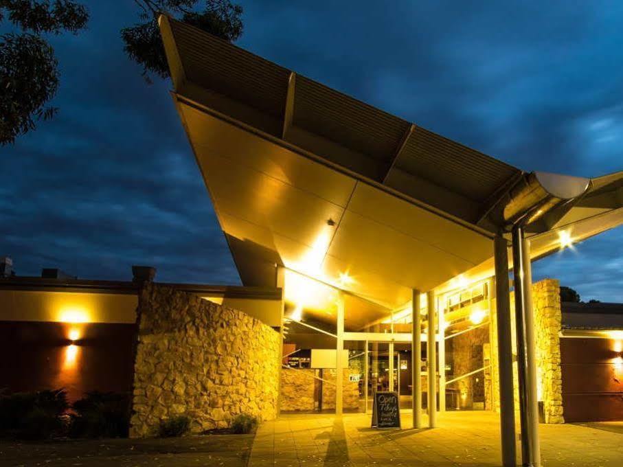 Renmark Country Club Екстериор снимка
