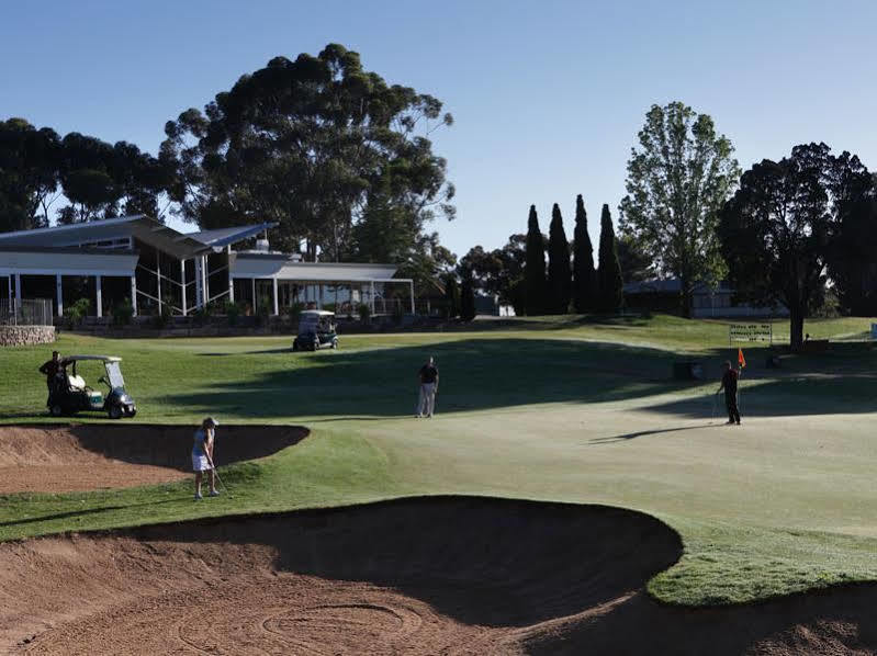 Renmark Country Club Екстериор снимка