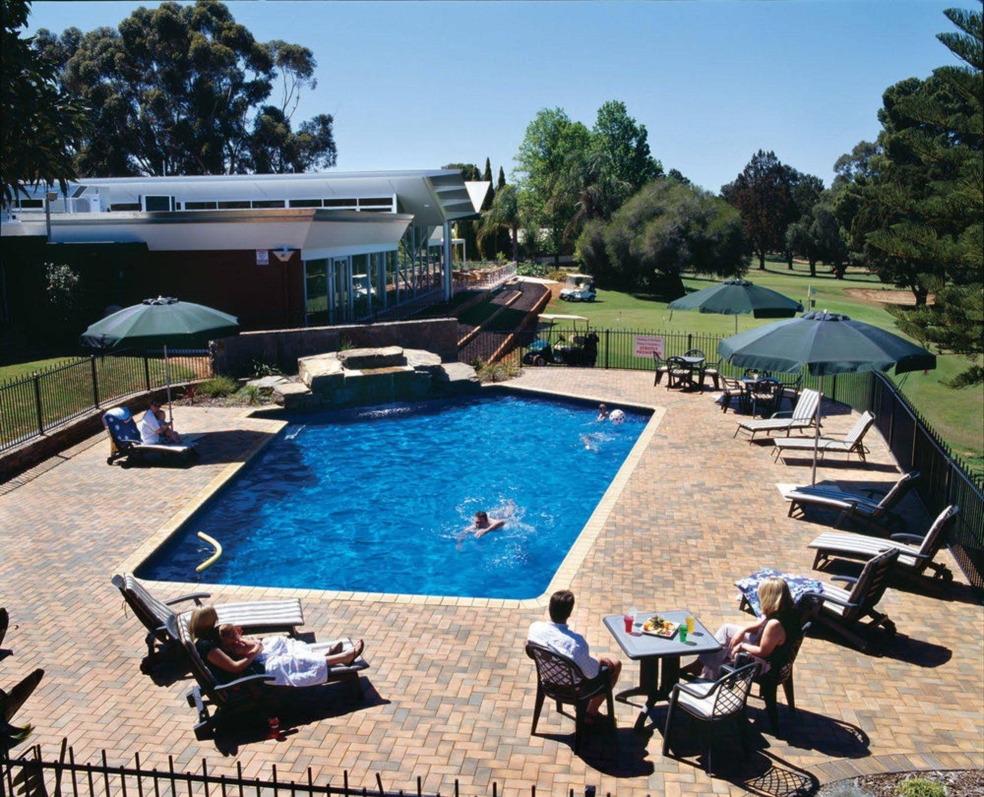 Renmark Country Club Екстериор снимка