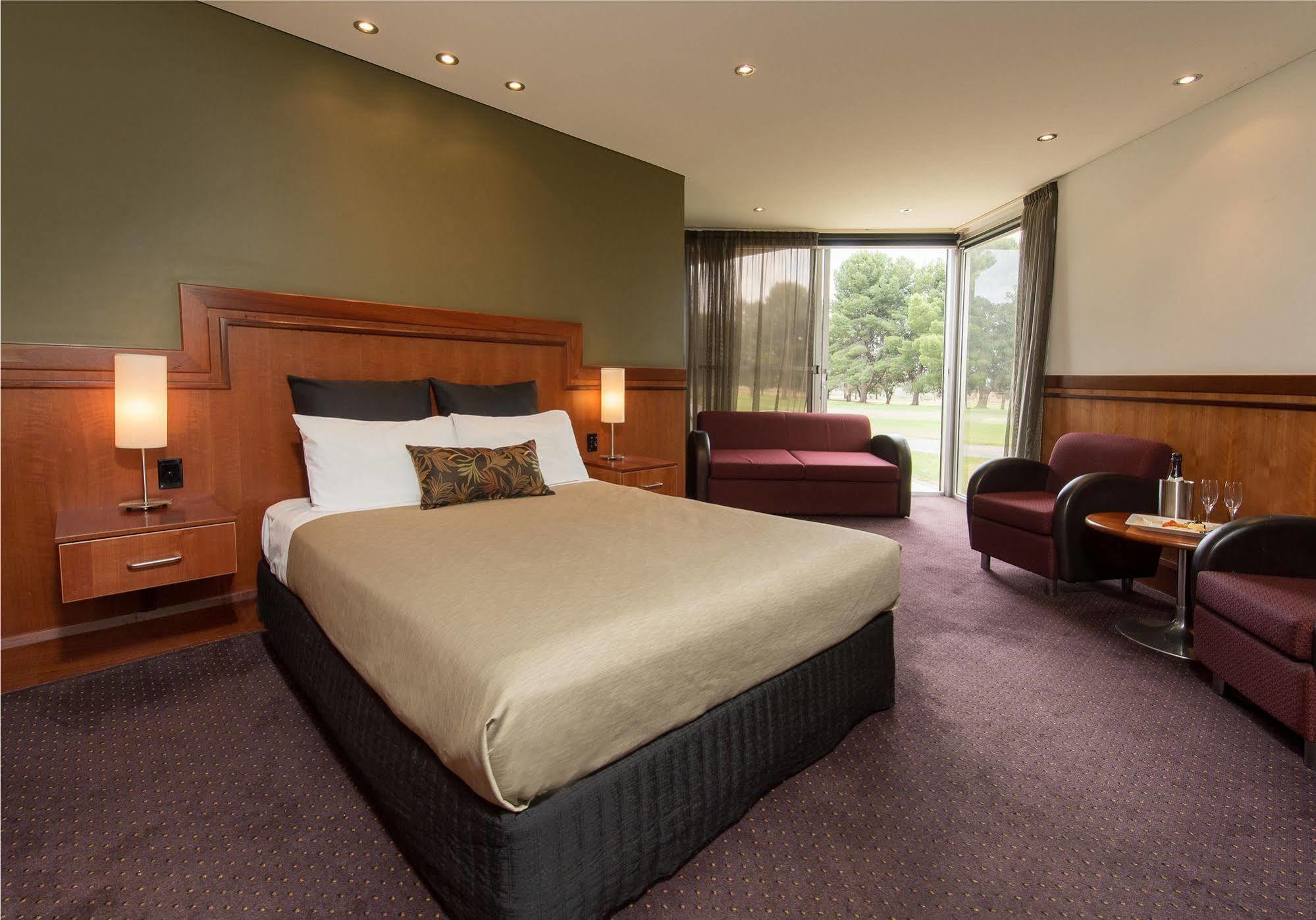 Renmark Country Club Екстериор снимка