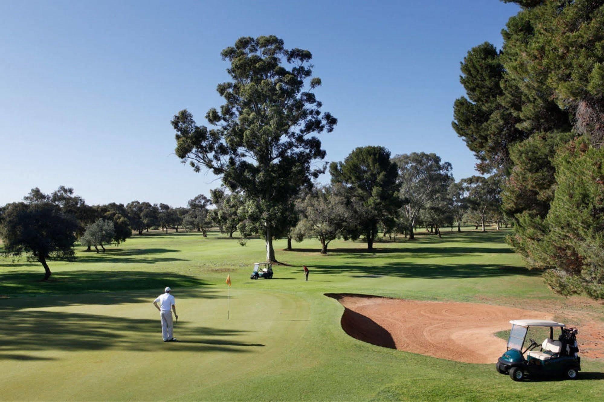 Renmark Country Club Екстериор снимка