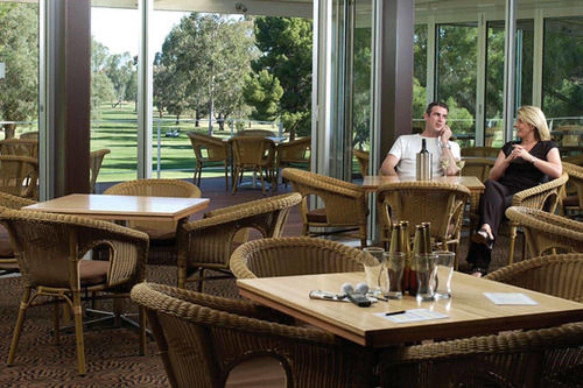 Renmark Country Club Екстериор снимка