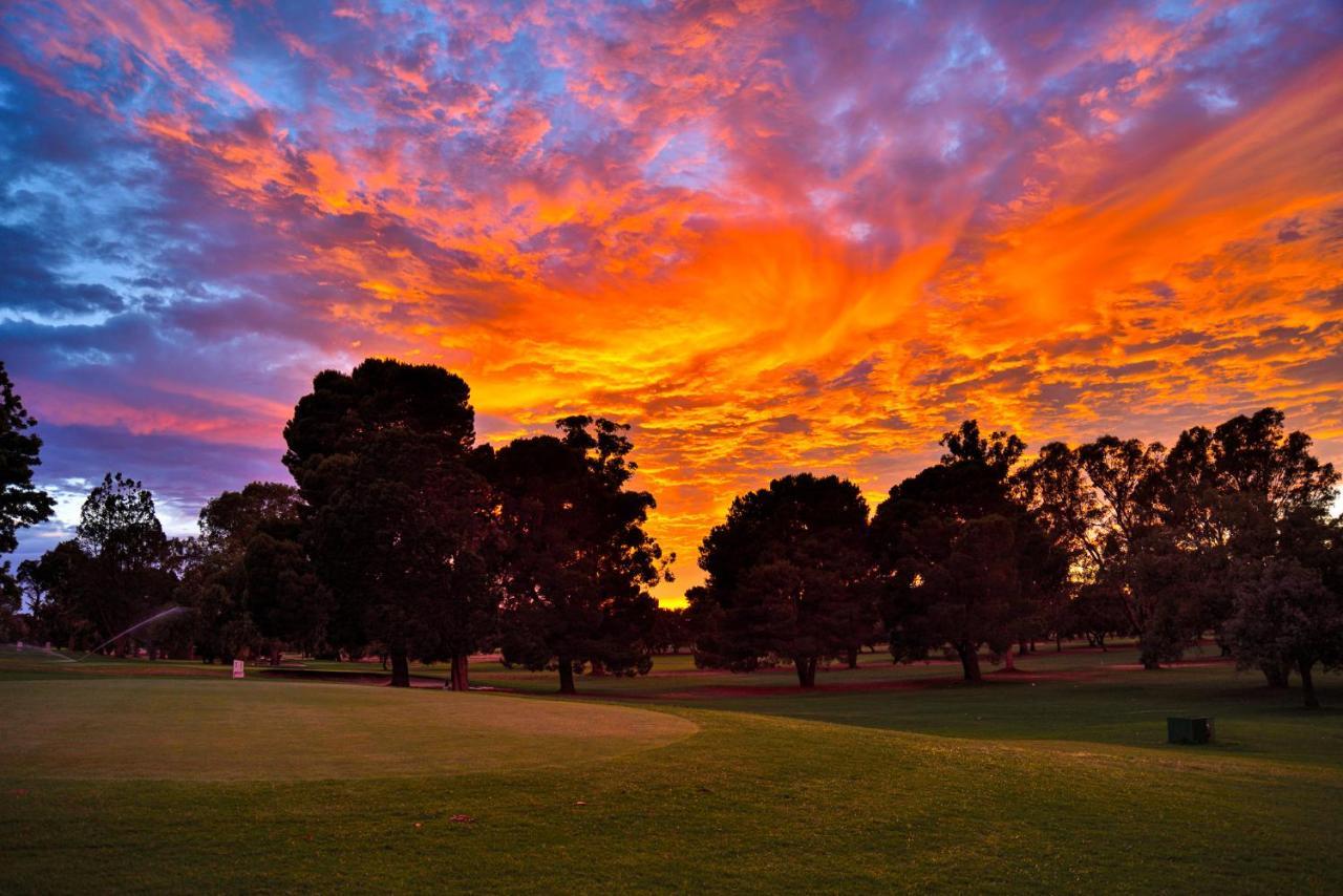 Renmark Country Club Екстериор снимка