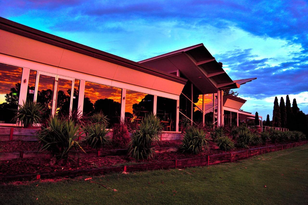 Renmark Country Club Екстериор снимка