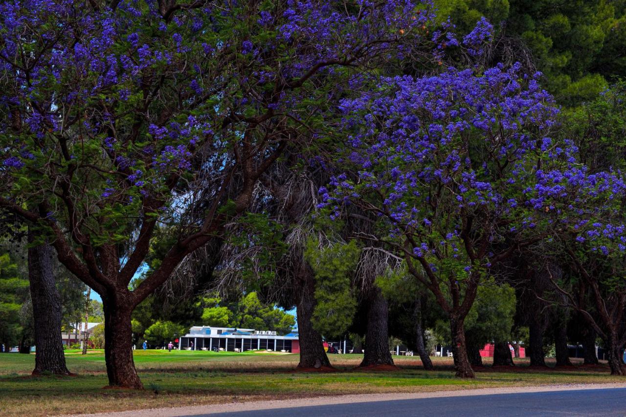 Renmark Country Club Екстериор снимка