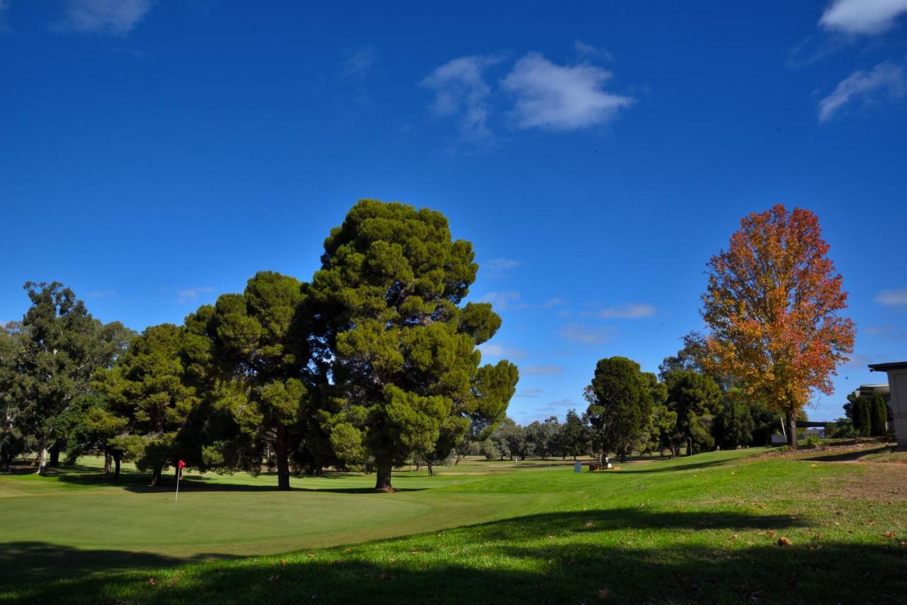 Renmark Country Club Екстериор снимка