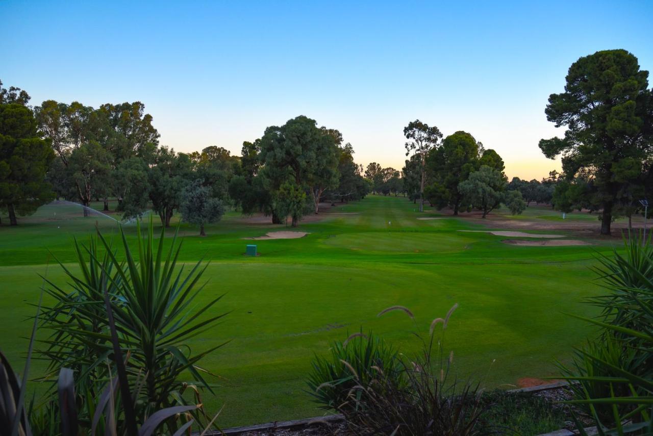 Renmark Country Club Екстериор снимка
